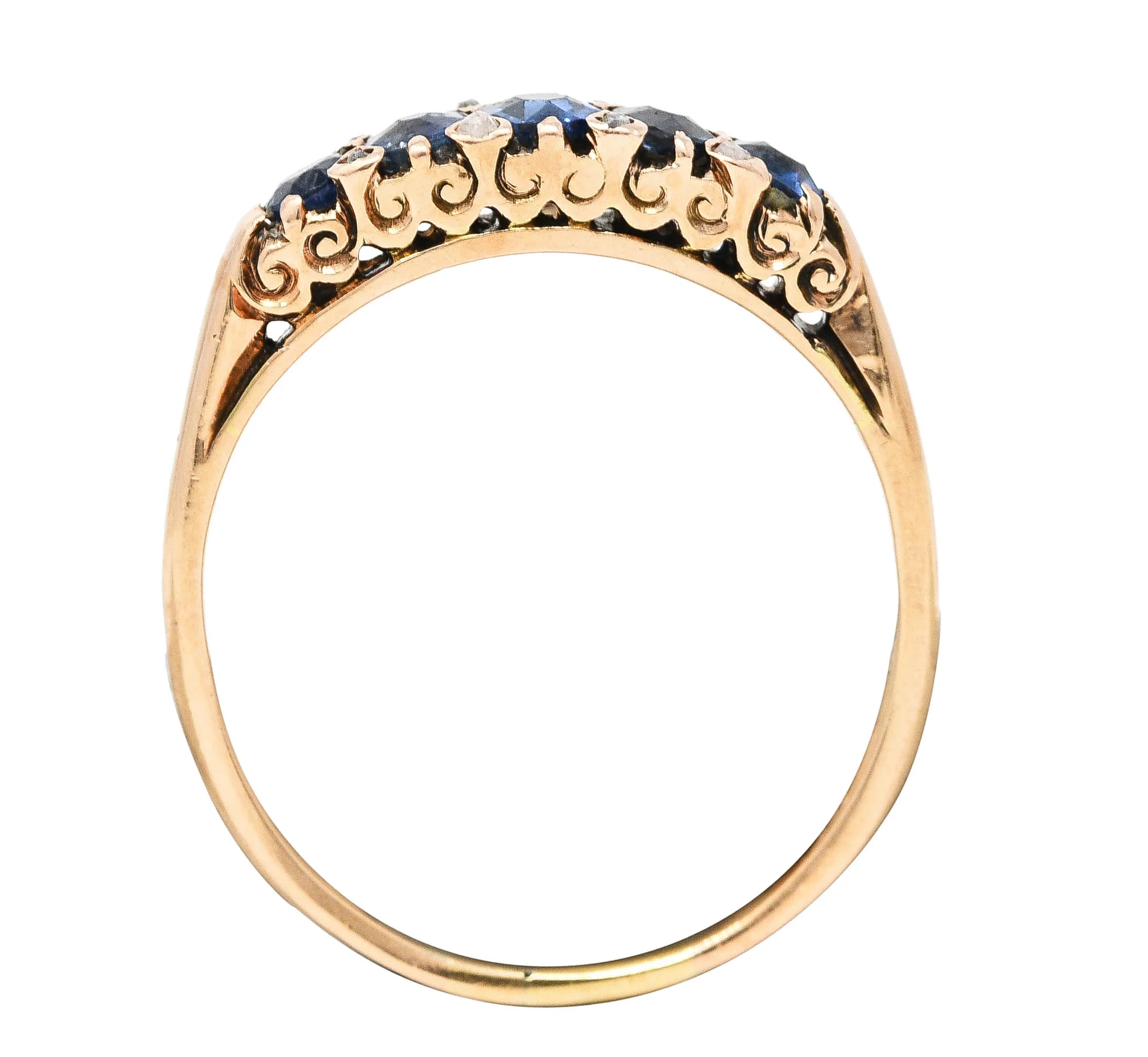 Victorian 1.15 CTW Cushion Cut Sapphire Diamond 14 Karat Yellow Gold Fleur-De-Lis Five Stone Antique Band Ring - Image 9