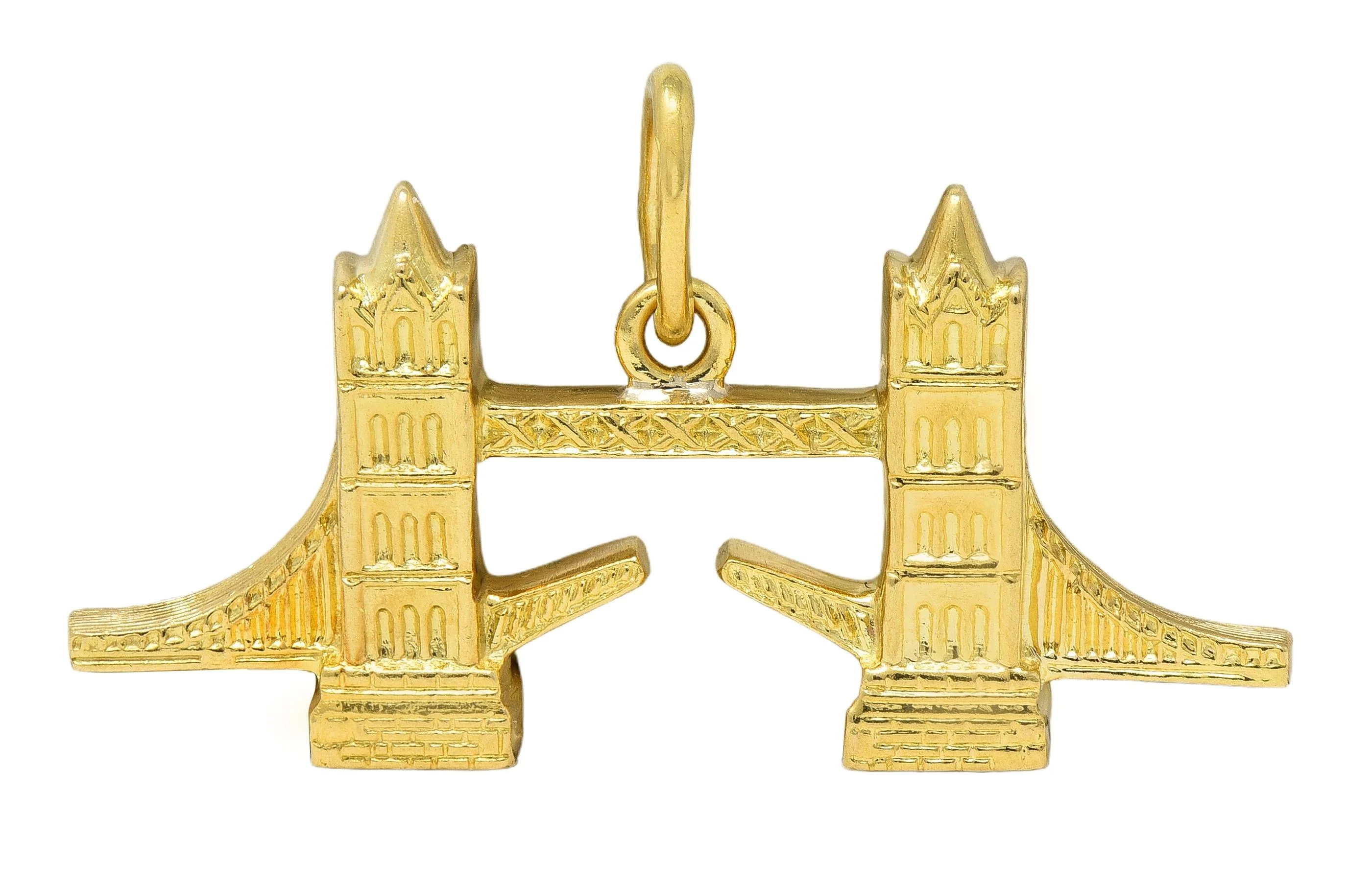 1960's 18 Karat Yellow Gold Vintage Tower Bridge Pendant Charm - Image 6