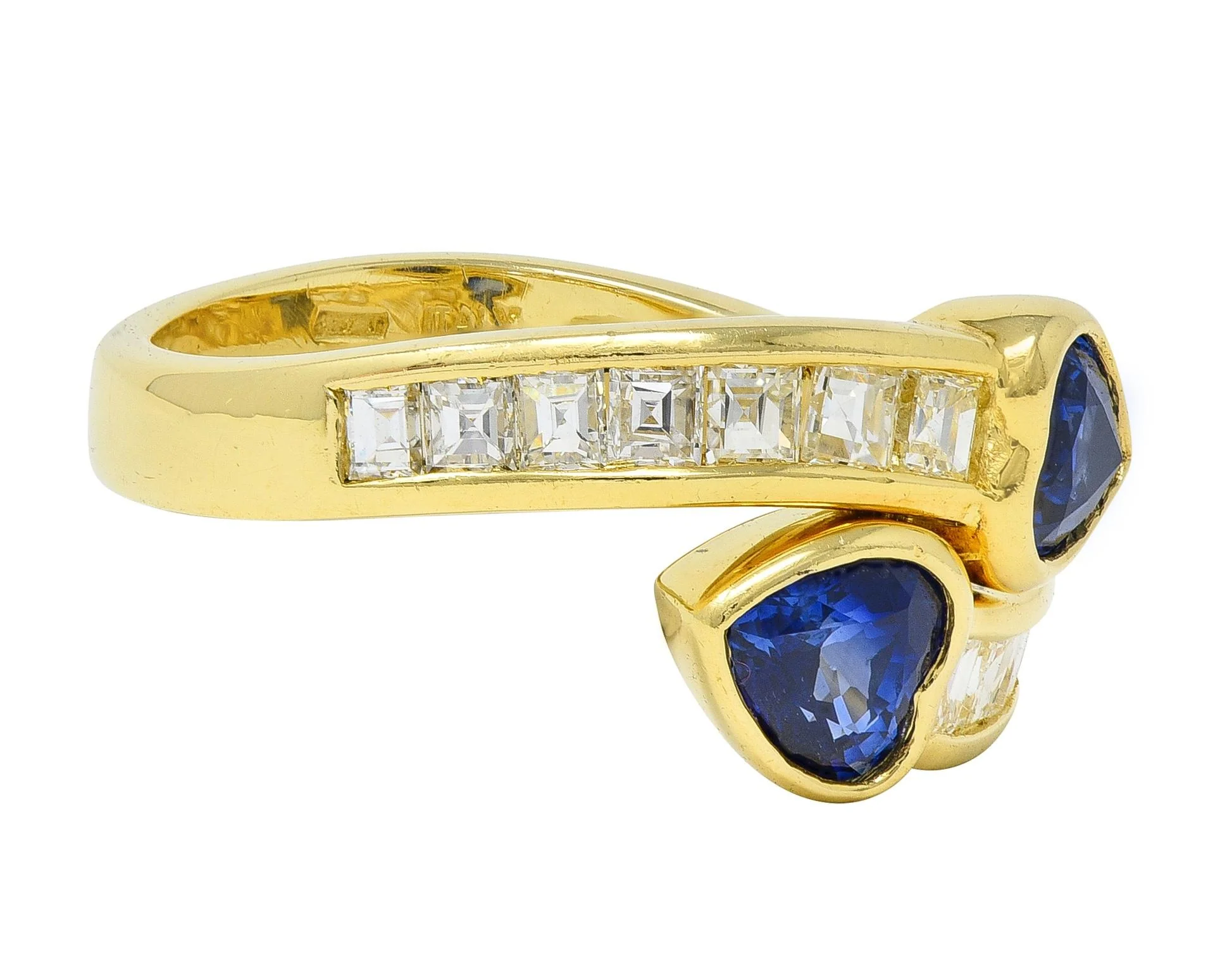 1980's Sapphire Diamond 18 Karat Yellow Gold Vintage Heart Bypass Ring - Image 3