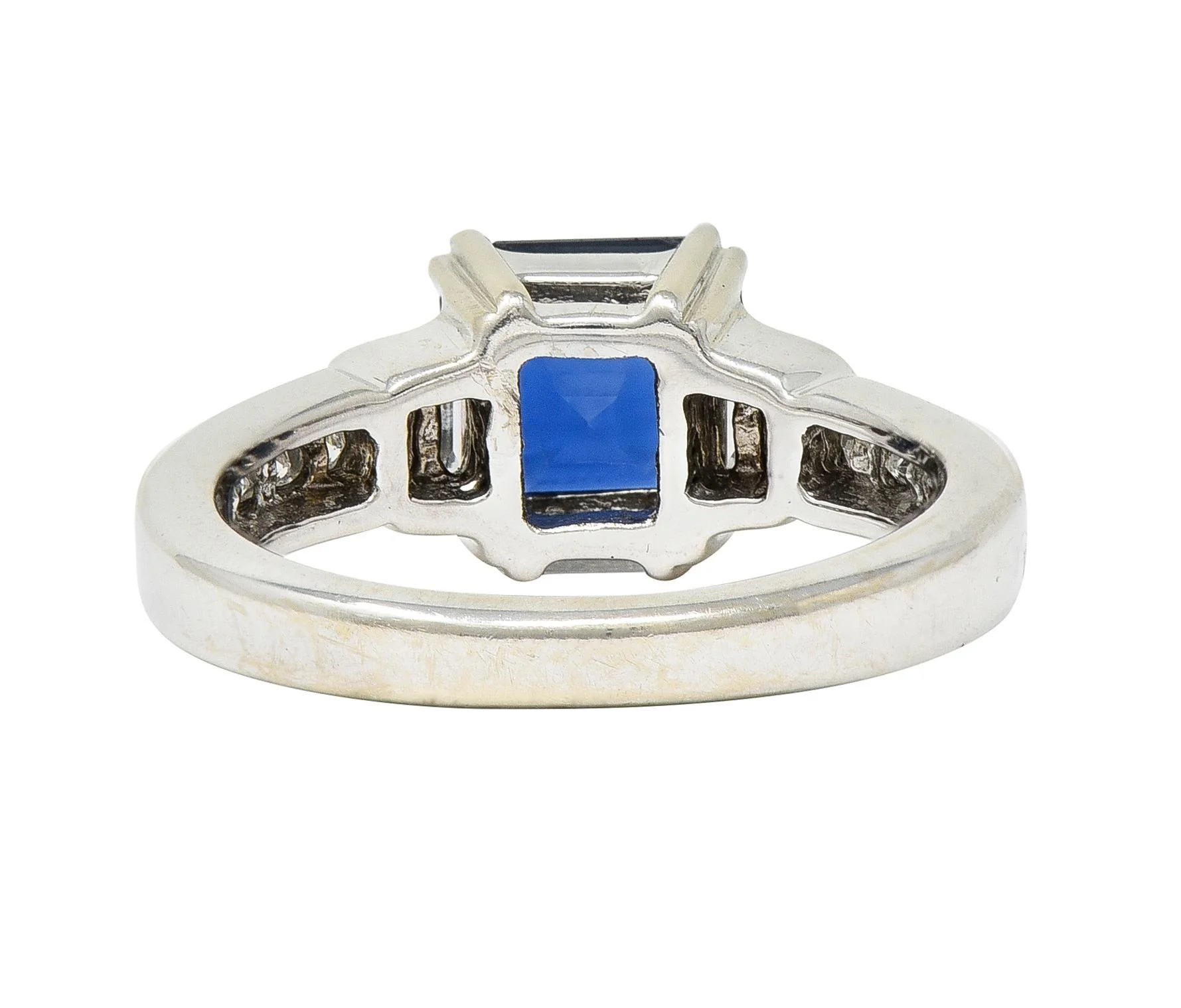 1990's 2.71 CTW Asscher Cut Sapphire Diamond 18 Karat White Gold Ring GIA - Image 4