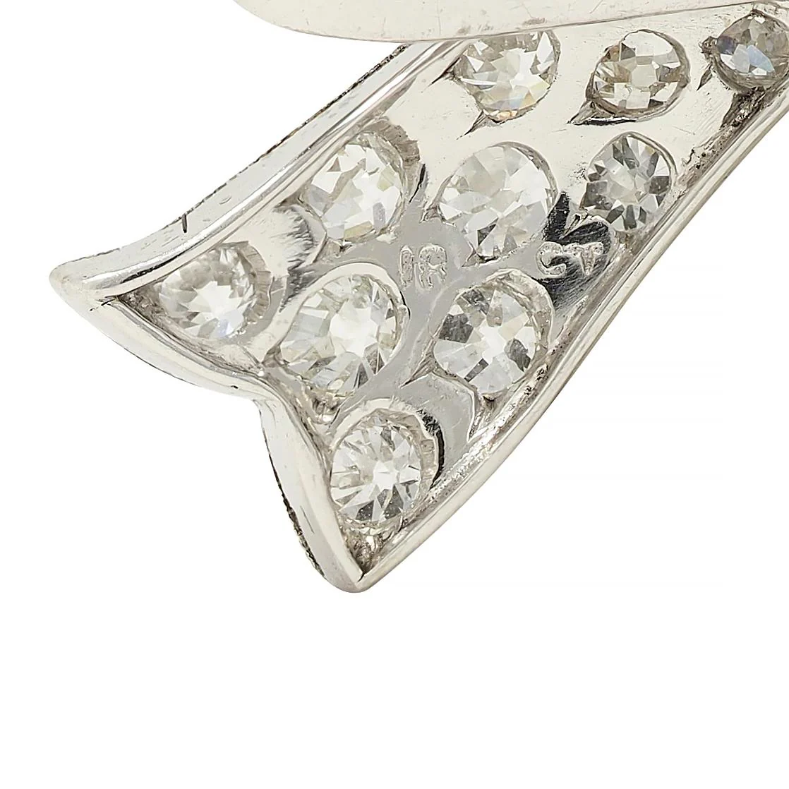Art Deco 2.72 CTW Diamond Platinum 18 Karat Gold Vintage Bow Brooch - Image 10