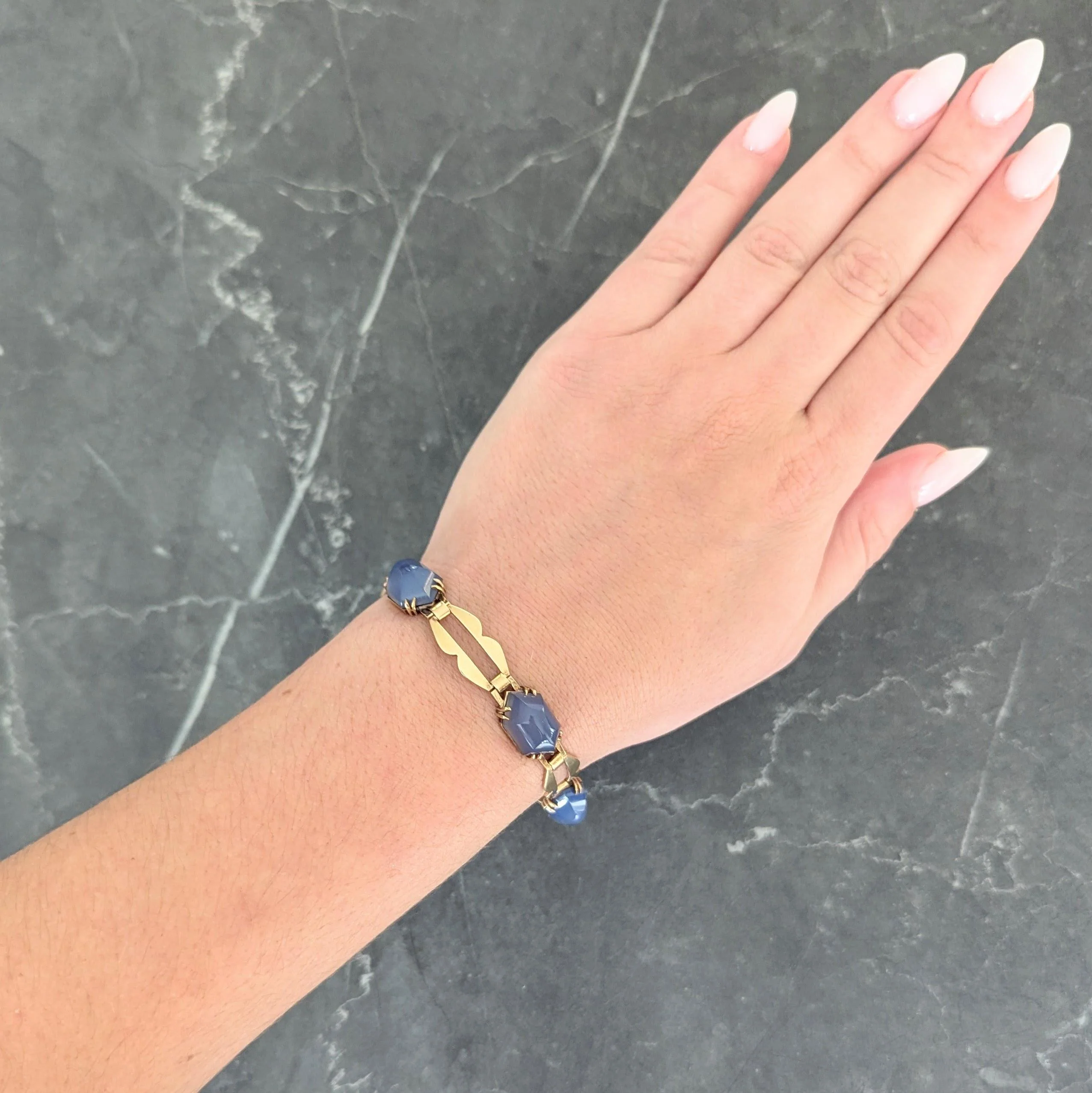 Art Deco French Blue Chalcedony 18 Karat Yellow Gold Antique Link Bracelet - Image 11