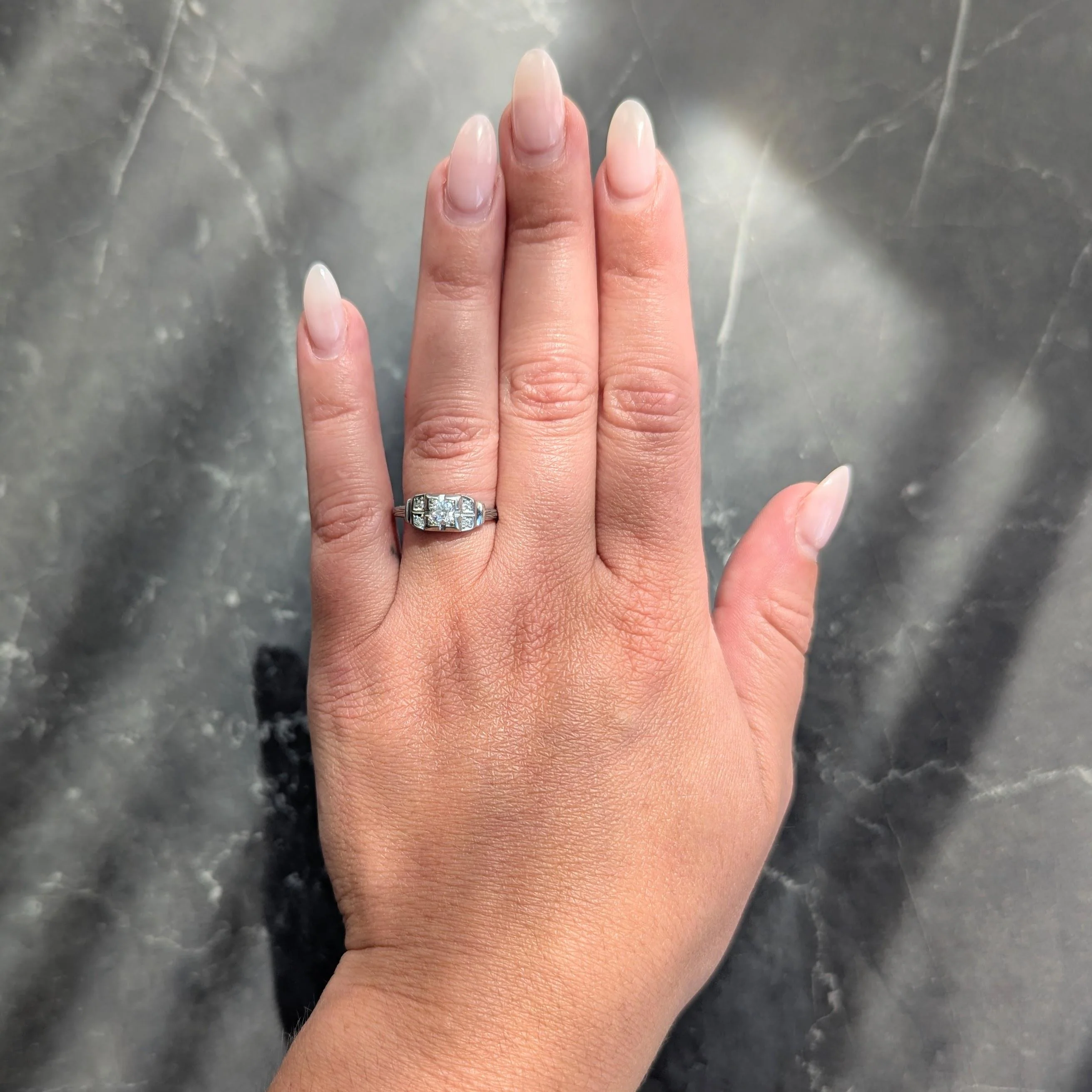 Art Deco Old European Cut Diamond 18 Karat White Gold Vintage Engagement Ring - Image 7