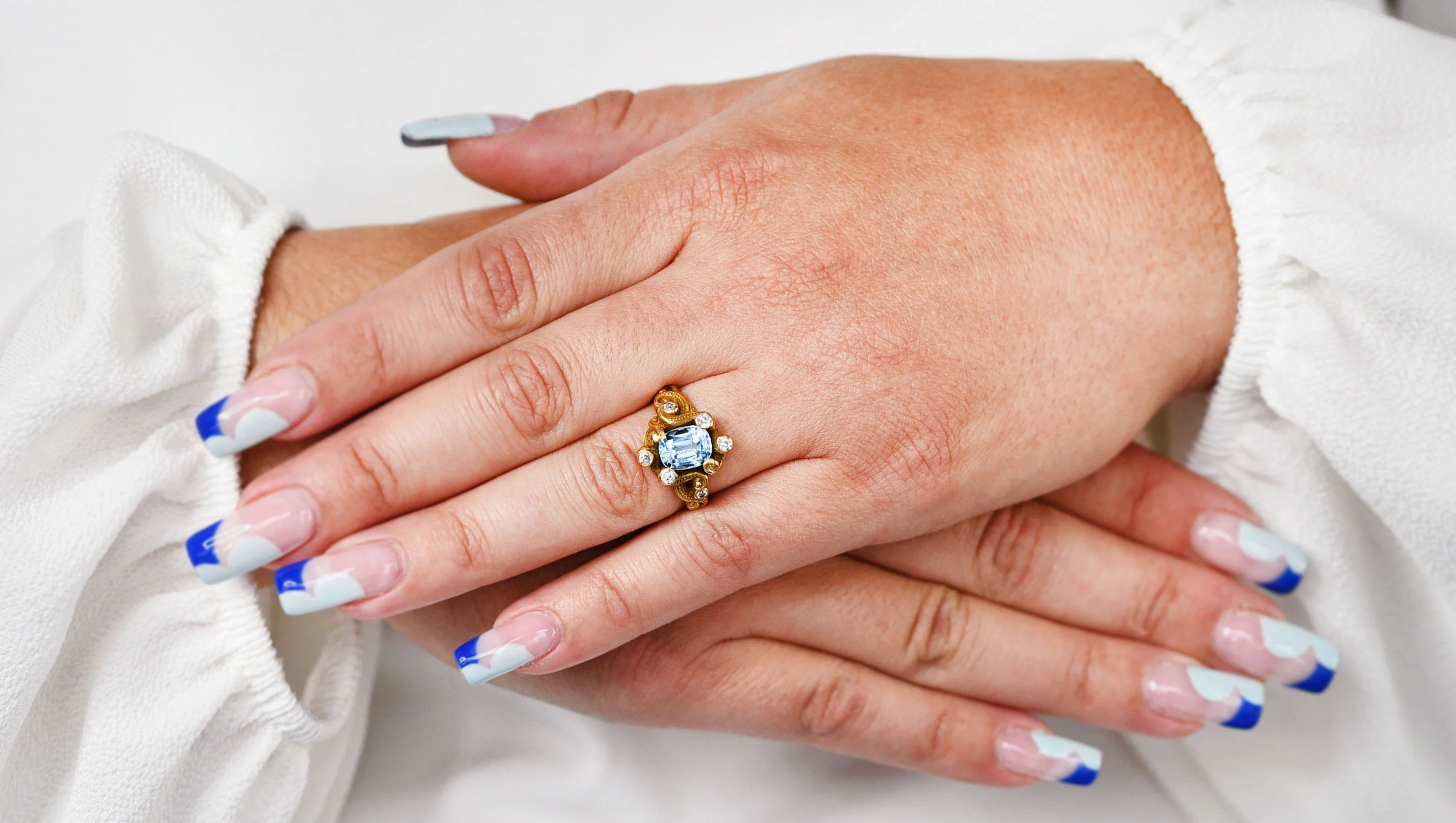 Art Nouveau 2.00 CTW Aquamarine Diamond 14 Karat Gold Whiplash Ring - Image 9