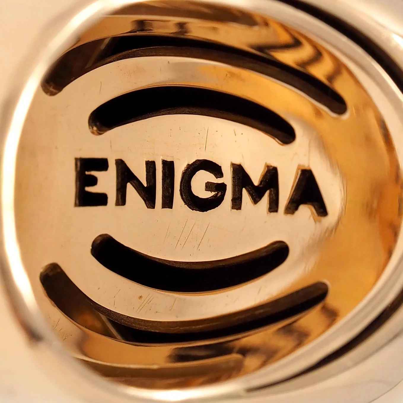 Bulgari Enigma Contemporay Diamond Jet Coral 18 Karat Rose Gold Lip Ring - Image 10