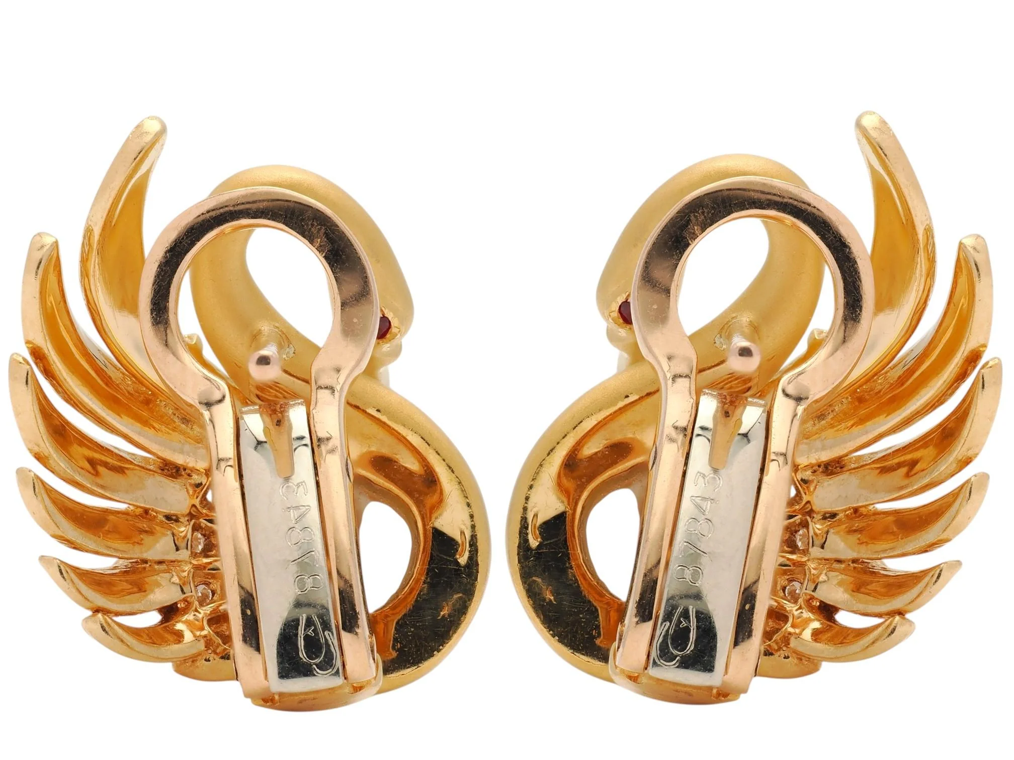 Carrera Y Carrera 2000's Diamond Pearl Ruby 18 Karat Yellow Gold Contemporary Swan Earrings - Image 5