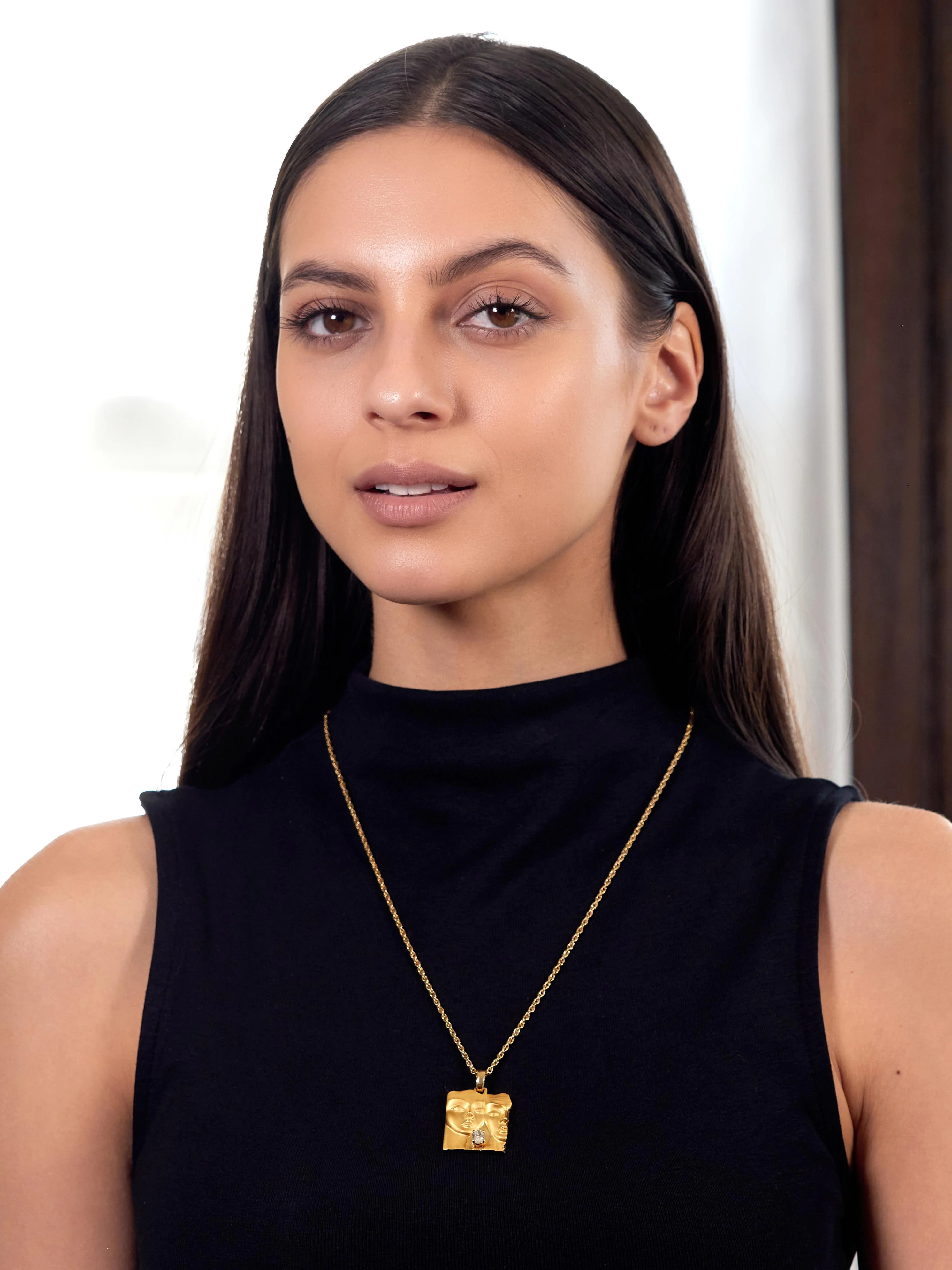 Carrera y Carrera Diamond 18 Karat Yellow Gold Adam & Eve Pendant Necklace - Image 10