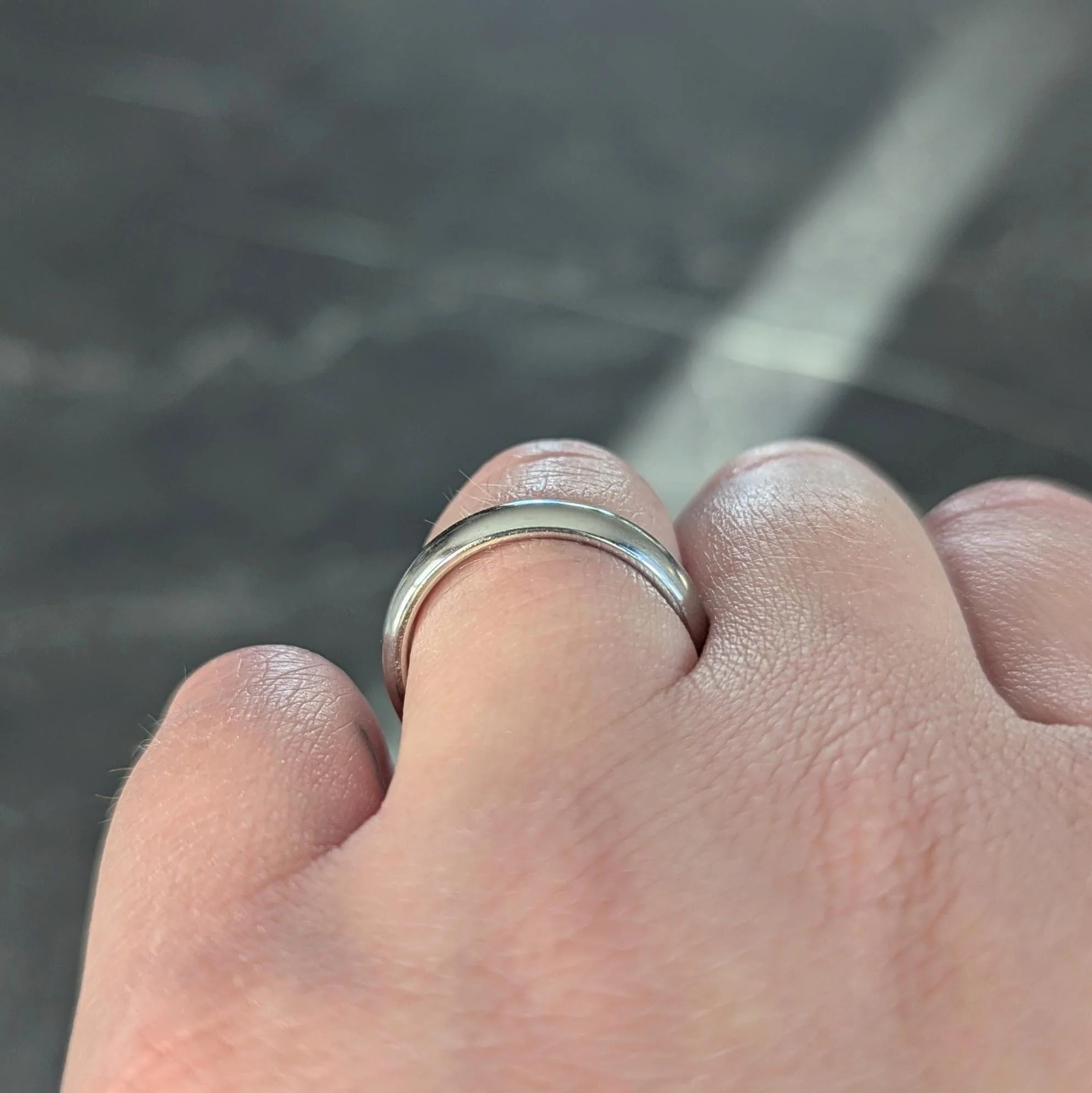 Cartier Contemporary Platinum 1895 Unisex Wedding Band Ring - Image 8