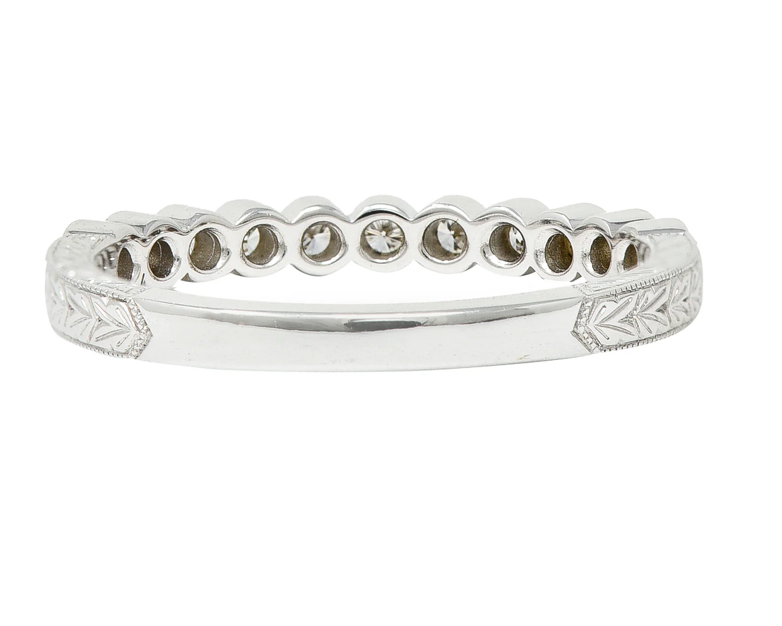 Contemporary 0.19 CTW Diamond 14 Karat White Gold Wheat Wedding Band Ring - Image 4