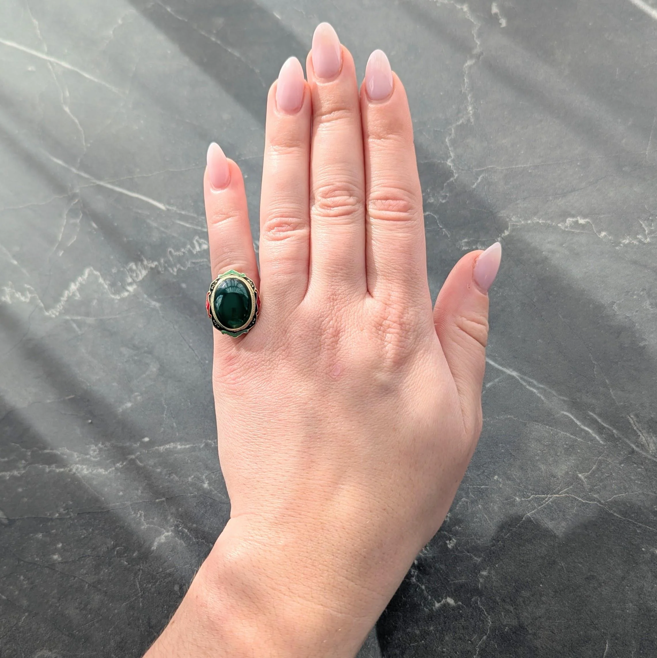 Early Art Deco Chalcedony Enamel 14 Karat Yellow Gold Antique Cocktail Ring - Image 2