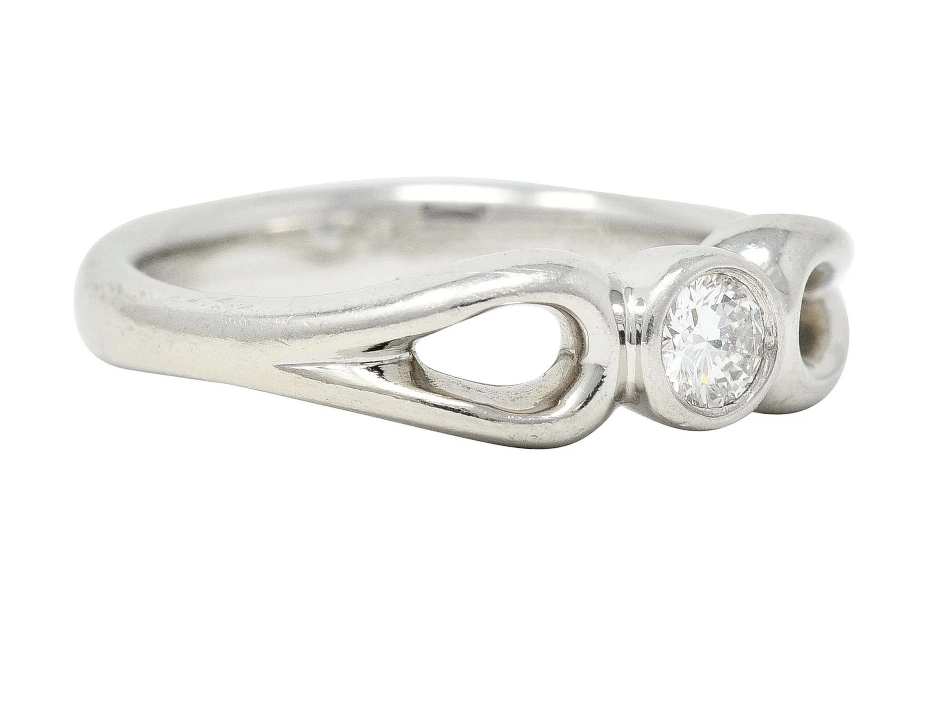 Elsa Peretti Tiffany & Co. 1990's 0.16 CTW Diamond Platinum Open Teardrop Solitaire Vintage Engagement Ring - Image 2