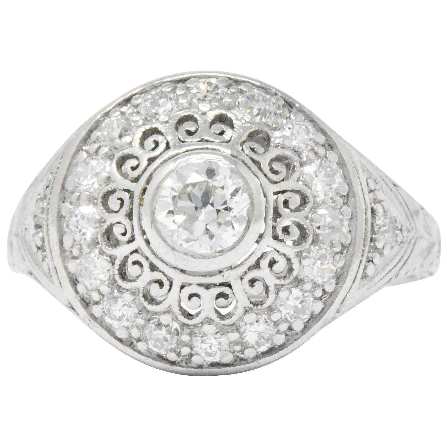 Graceful Art Deco 0.90 CTW Diamond Platinum Filigree Halo Engagement Ring