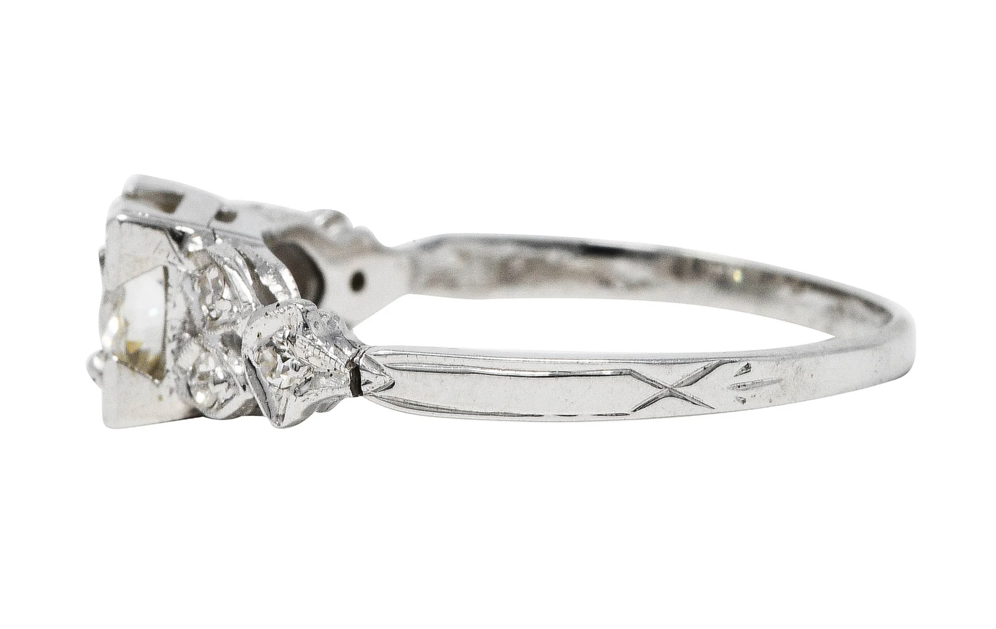 Late Art Deco 0.60 CTW Diamond 18 Karat White Gold Geometric Engagement Ring - Image 5