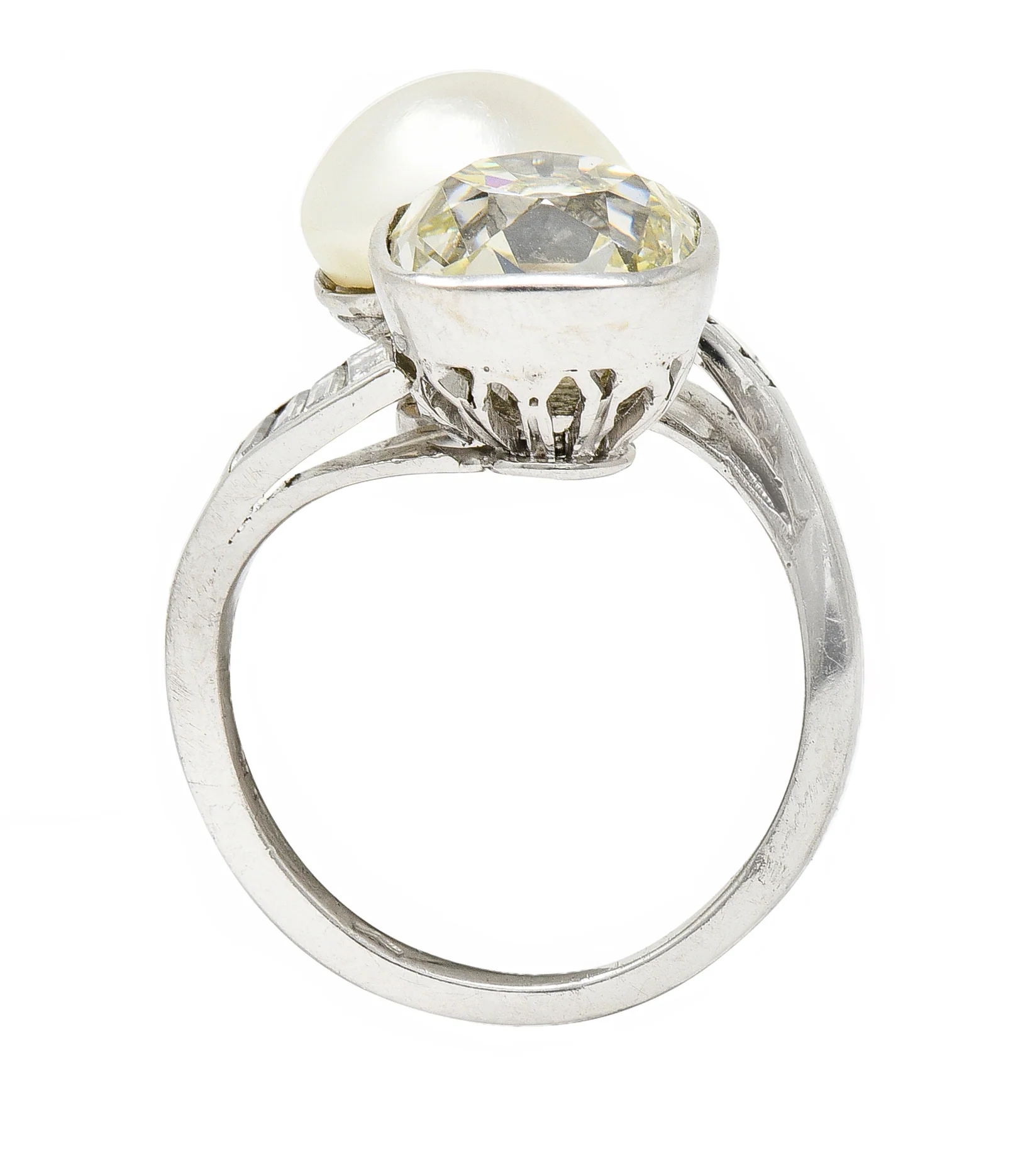 Mid-Century 3.52 CTW Old Mine Cut Diamond Pinctada Pearl Platinum Toi-Et-Moi Vintage Ring GIA - Image 11