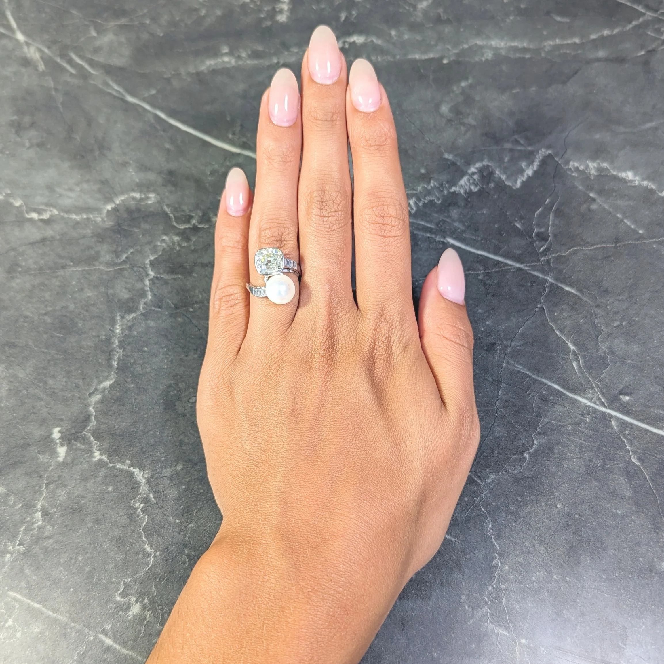 Mid-Century 3.52 CTW Old Mine Cut Diamond Pinctada Pearl Platinum Toi-Et-Moi Vintage Ring GIA - Image 13