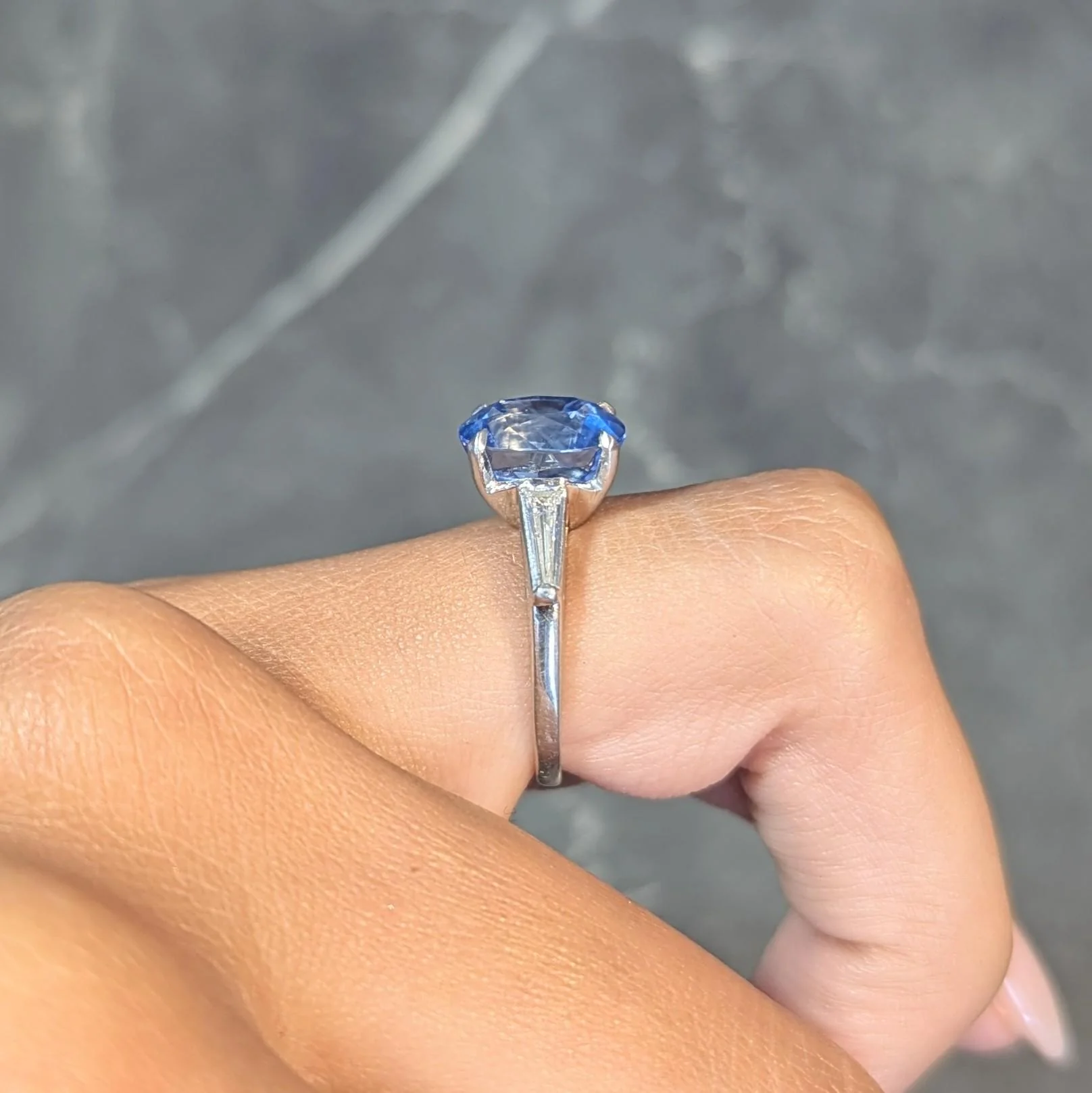 Mid-Century 4.29 CTW No Heat Ceylon Sapphire Diamond Platinum Vintage Three Stone Ring GIA - Image 15