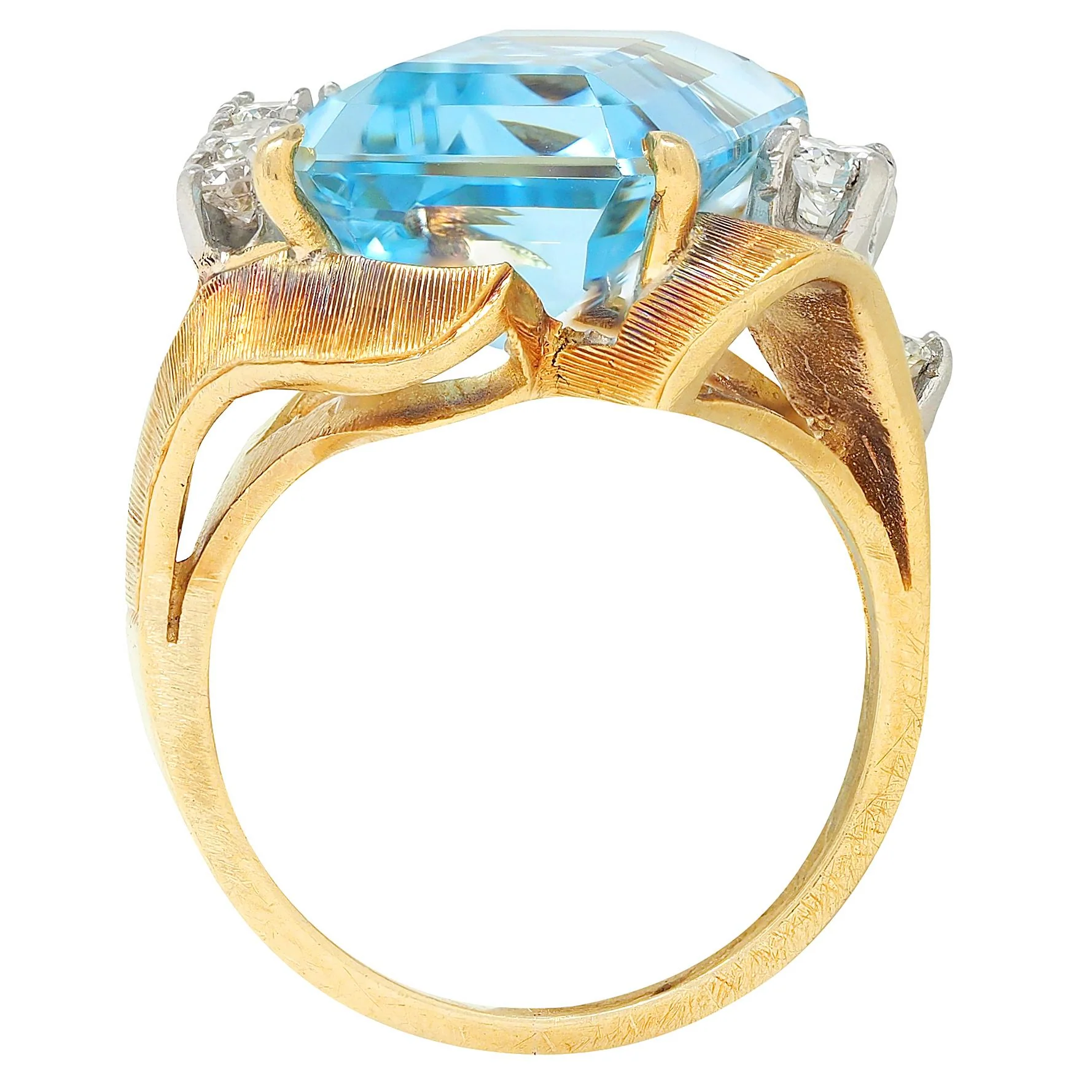 Mid-Century 7.40 CTW Aquamarine Diamond 18 Karat Two-Tone Gold Vintage Cocktail Ring - Image 5