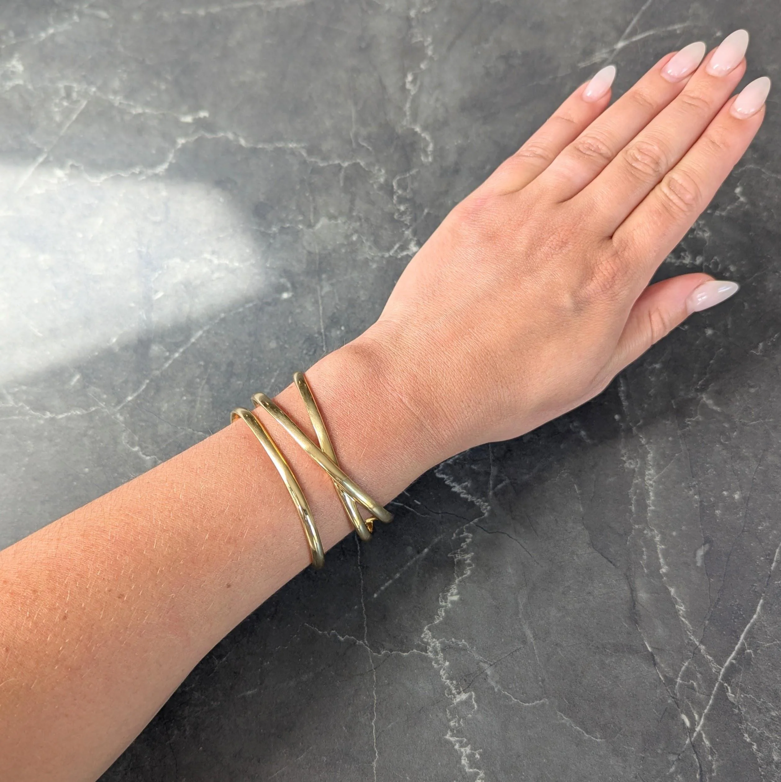 Tiffany & Co. 1980 18 Karat Yellow Gold Vintage Loose Loop Cuff Bracelet - Image 7