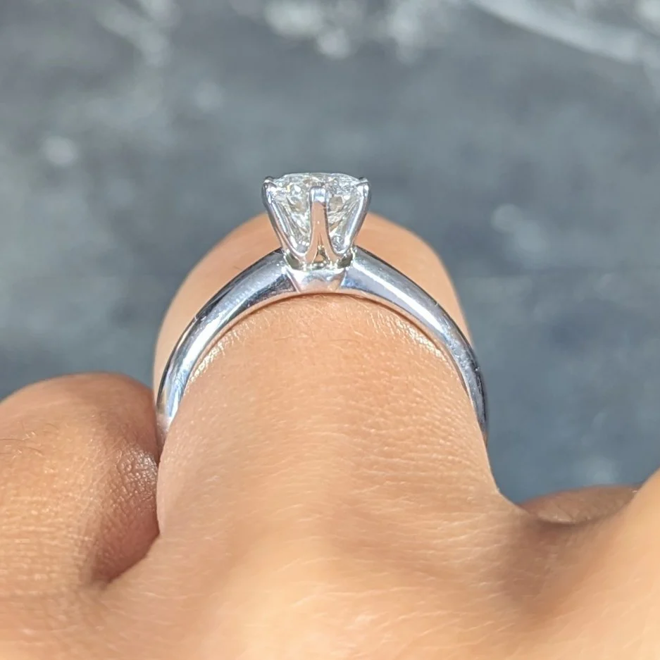 Tiffany & Co. Contemporary 0.90 CTW Diamond Platinum Engagement Ring - Image 14