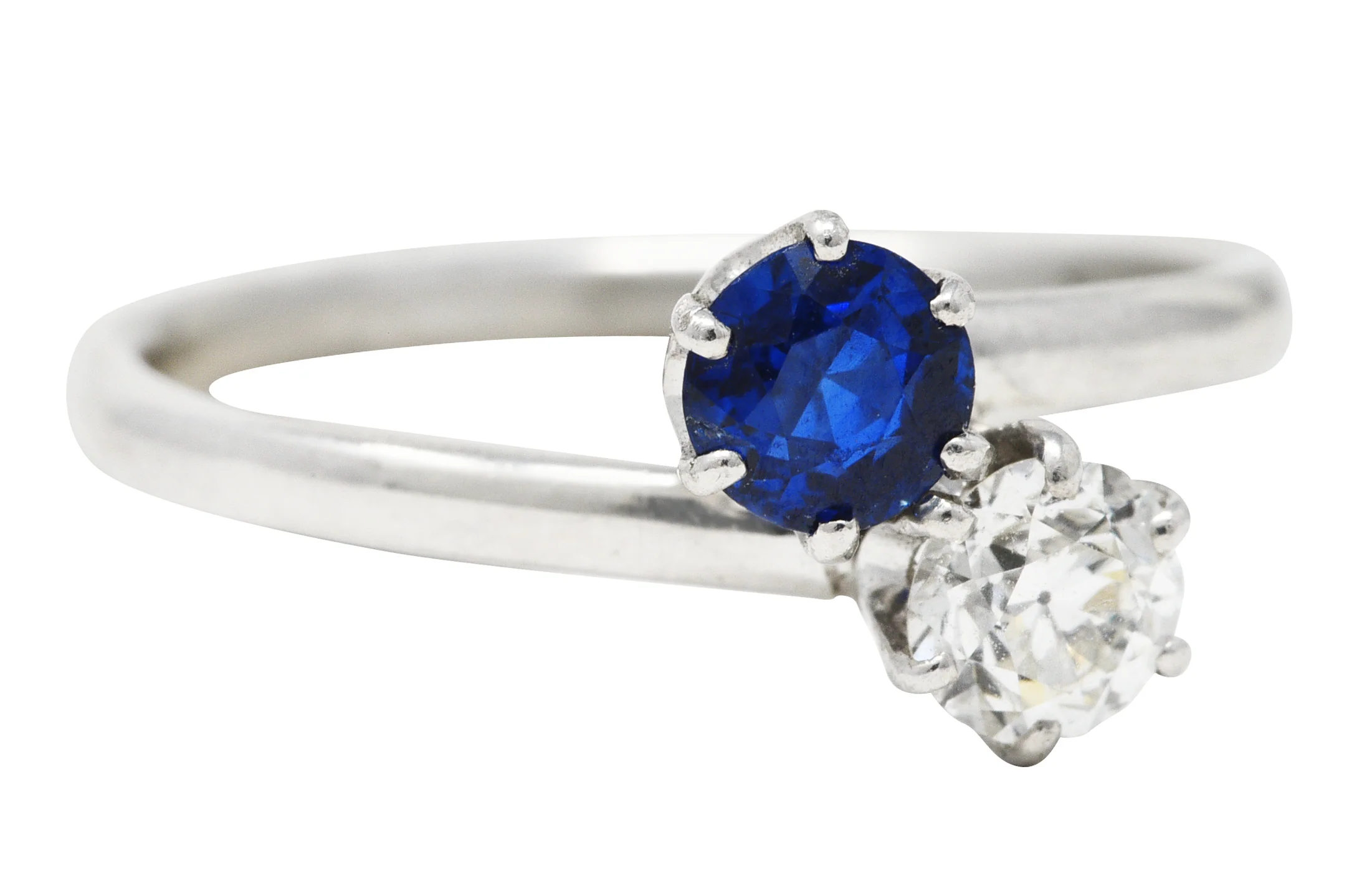 Tiffany & Co. Edwardian 0.79 CTW Sapphire Diamond Platinum Toi Et Moi Antique Bypass Ring - Image 2