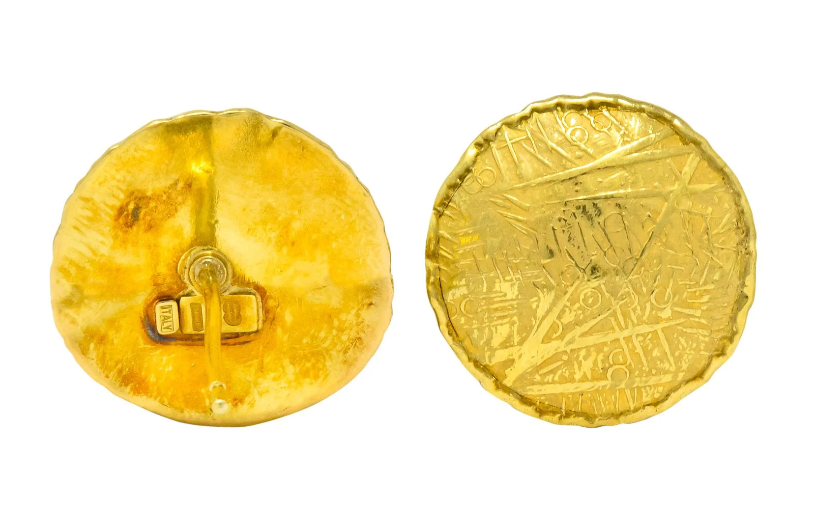 Unoaerre 18 Karat Yellow Gold Textured Disc Earrings - Image 7