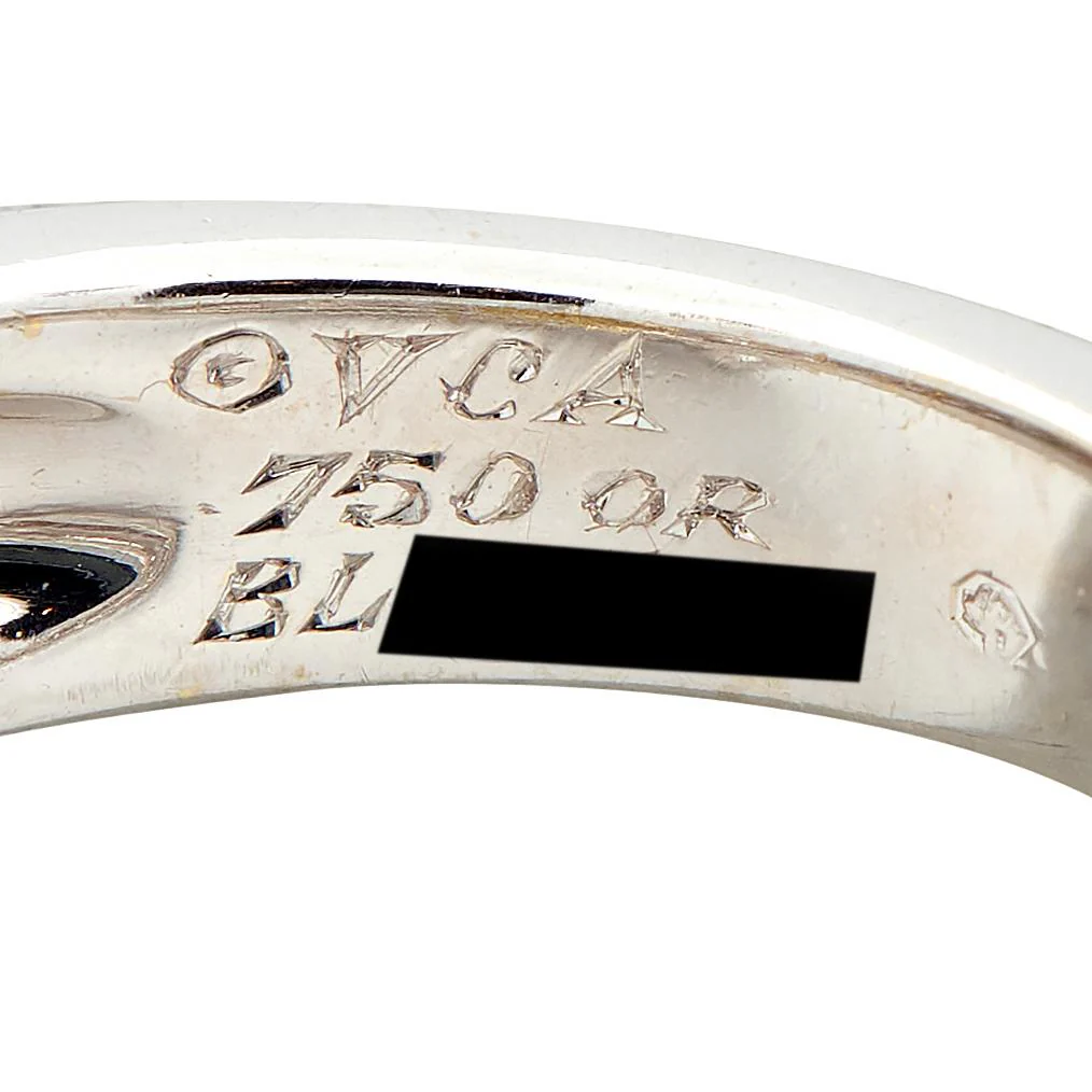 Van Cleef & Arpels Diamond 18 Karat White Gold Fleurette Ring - Image 10